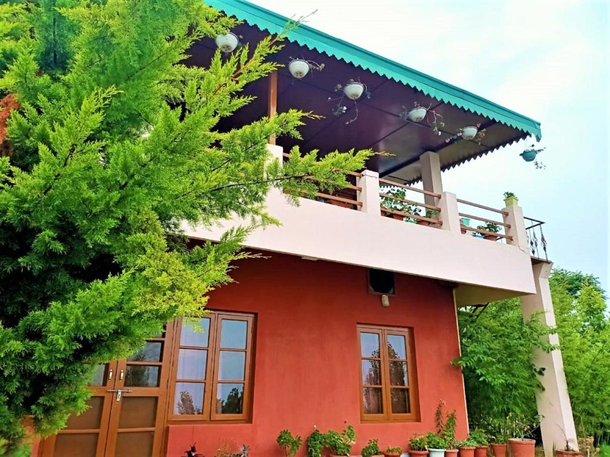 Tehri Retreat Sursingdhar, Near & Kanatal, By Himalayan Eco Lodge *