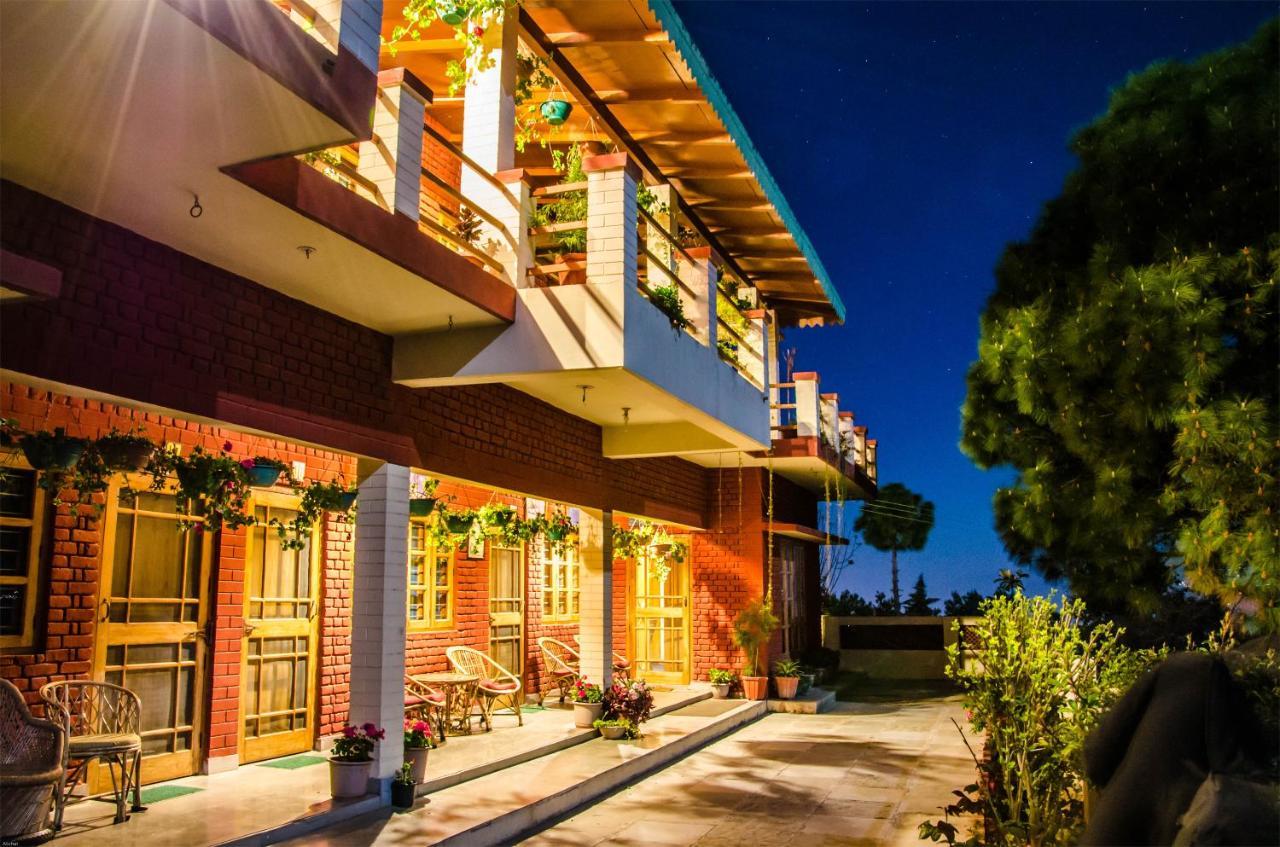 Lodge Tehri Retreat Sursingdhar, Near & Kanatal, By Himalayan Eco *
