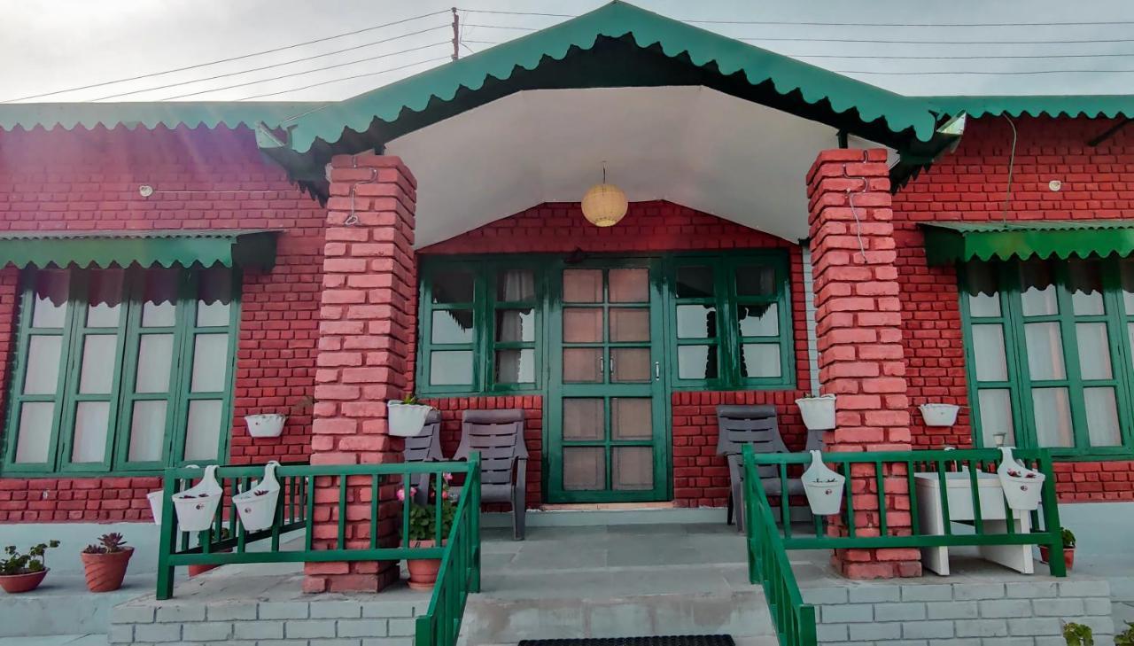 Tehri Retreat Sursingdhar, Near & Kanatal, By Himalayan Eco *