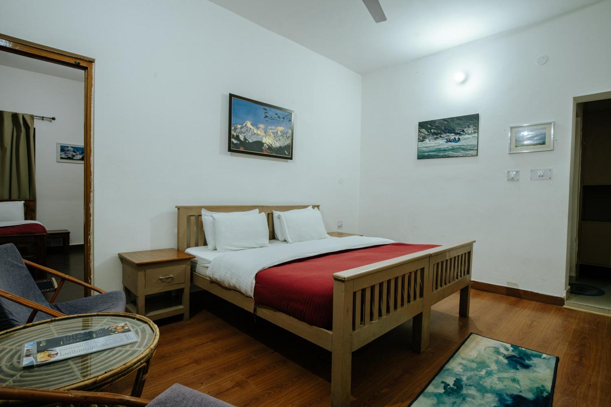 Tehri Retreat Sursingdhar, Near & Kanatal, By Himalayan Eco New Tehri