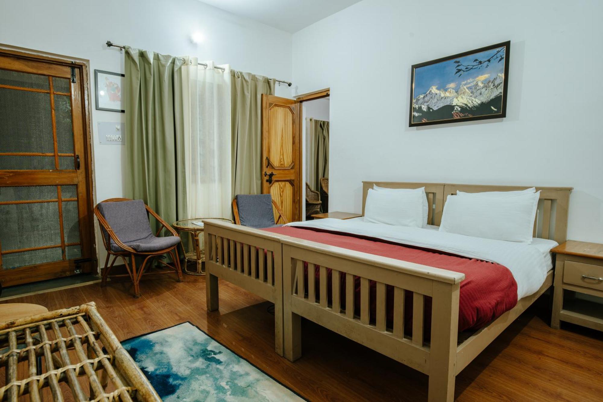 Lodge Tehri Retreat Sursingdhar, Near & Kanatal, By Himalayan Eco *