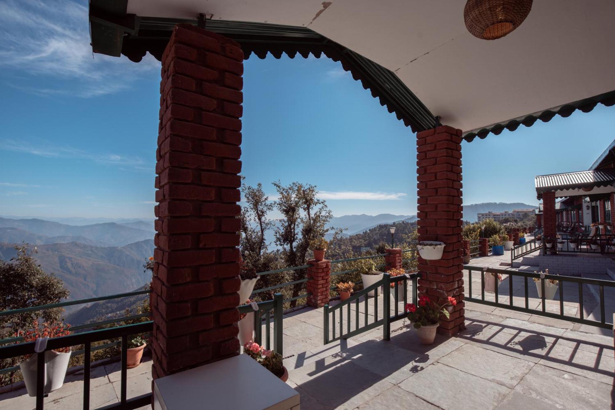 Tehri Retreat Sursingdhar, Near & Kanatal, By Himalayan Eco