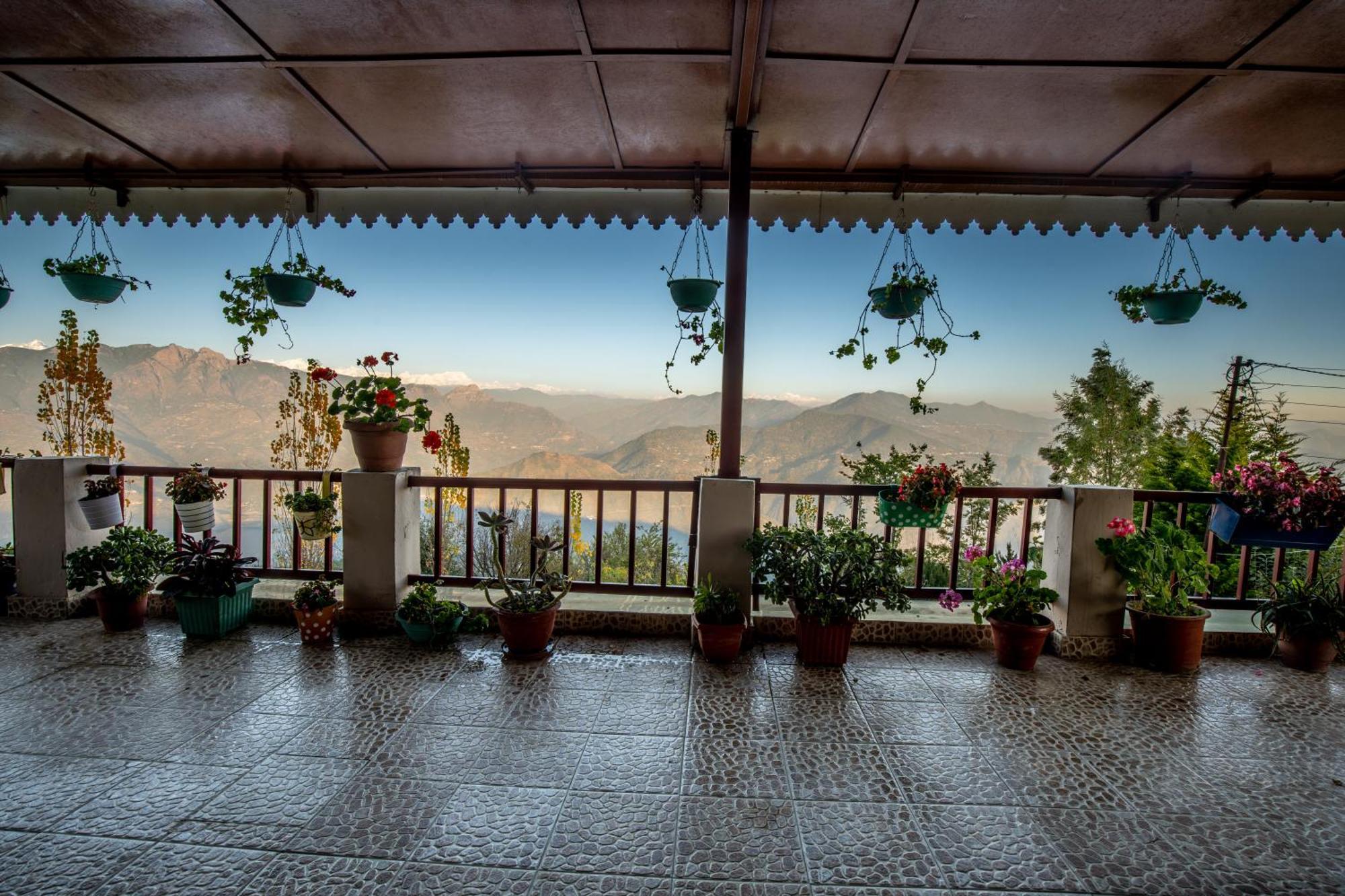 Lodge Tehri Retreat Sursingdhar, Near & Kanatal, By Himalayan Eco New Tehri