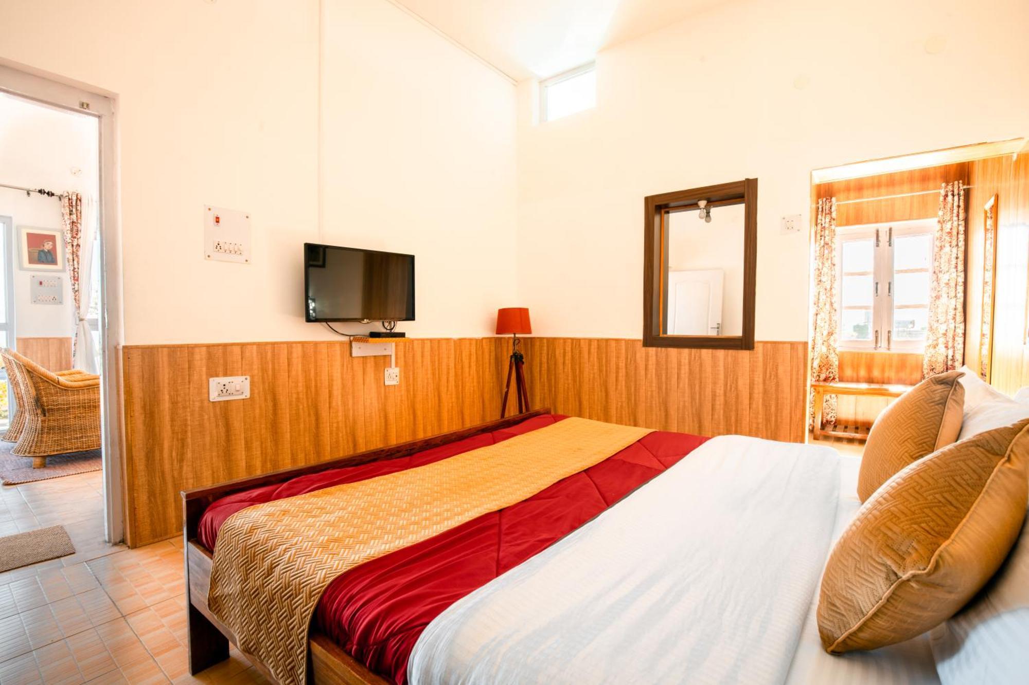 Tehri Retreat Sursingdhar, Near & Kanatal, By Himalayan Eco