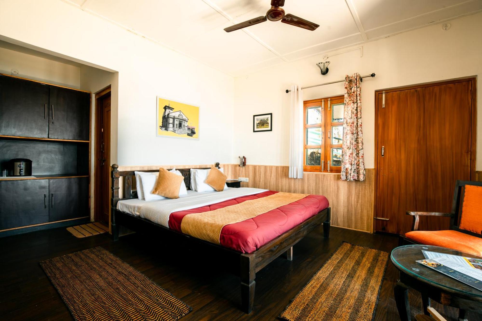 Tehri Retreat Sursingdhar, Near & Kanatal, By Himalayan Eco Lodge New Tehri